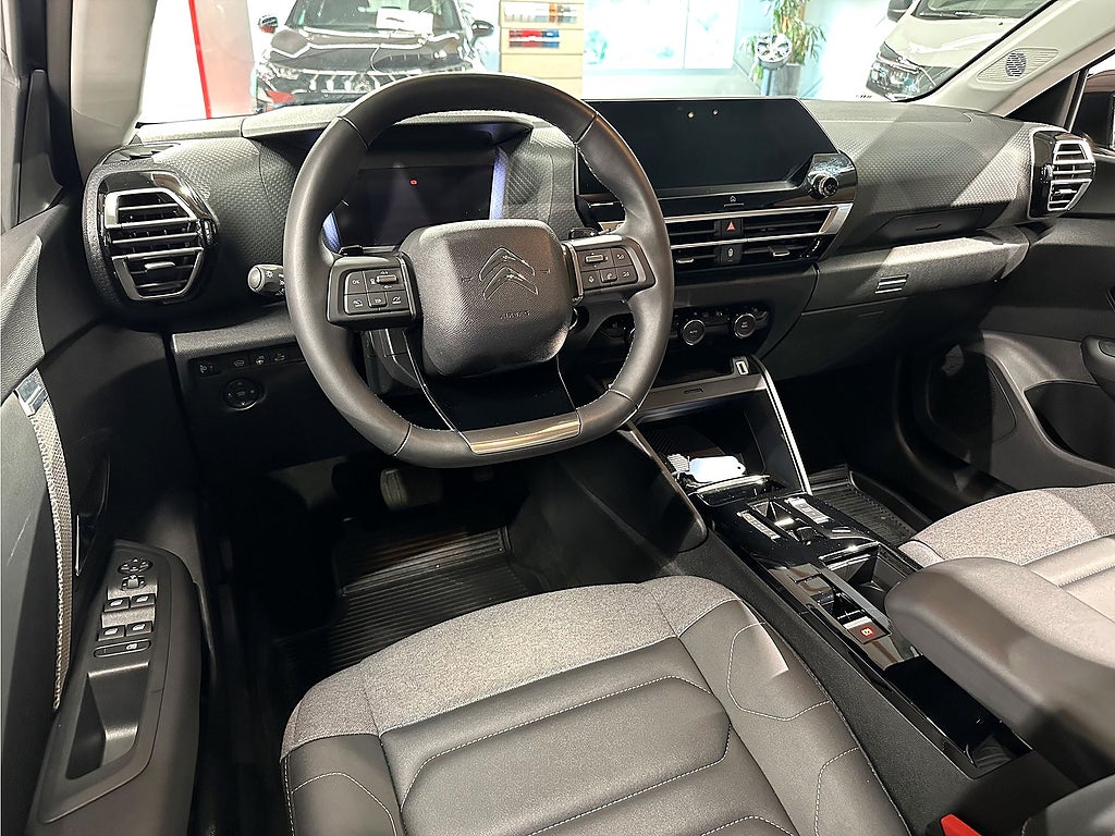 Bild på Citroën C4 X Shine 1.2 PT 130hk Aut - 360-KAMERA,NAV,HUD