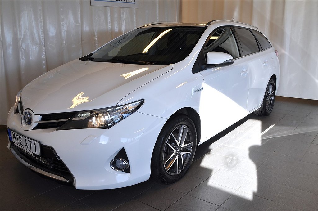 Toyota Auris Touring Sports Hybrid 