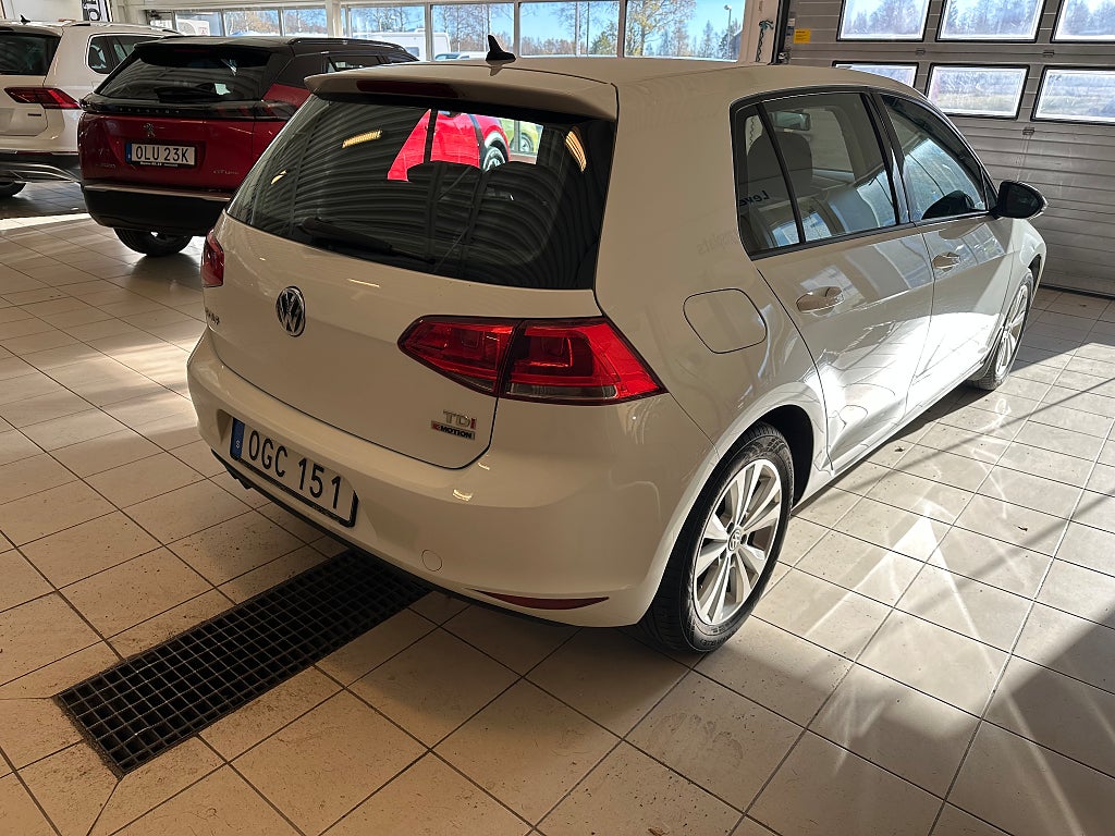 Volkswagen Golf I 5-dörrar 1.6 TDI DPF BMT 4Motion Base Euro 6 miniatyr 3