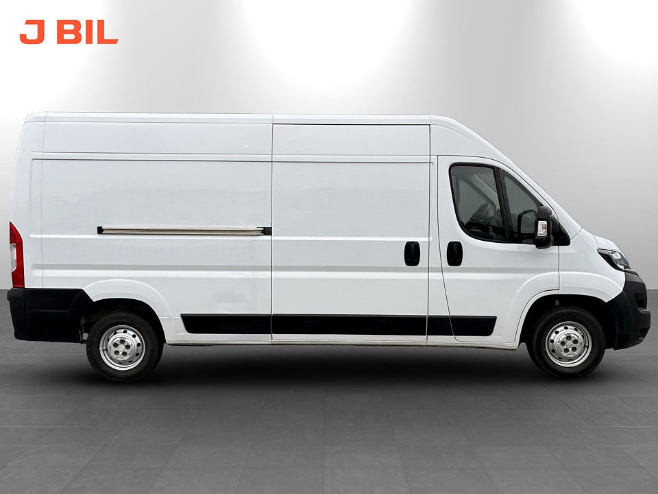 Bild på Peugeot Boxer PRO+ 2.2 BlueHDi 140hk L3H2 DRAG