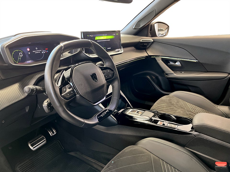 Bild på Peugeot 2008 GT 1.2 PT 130hk Aut B-KAMERA NAVI