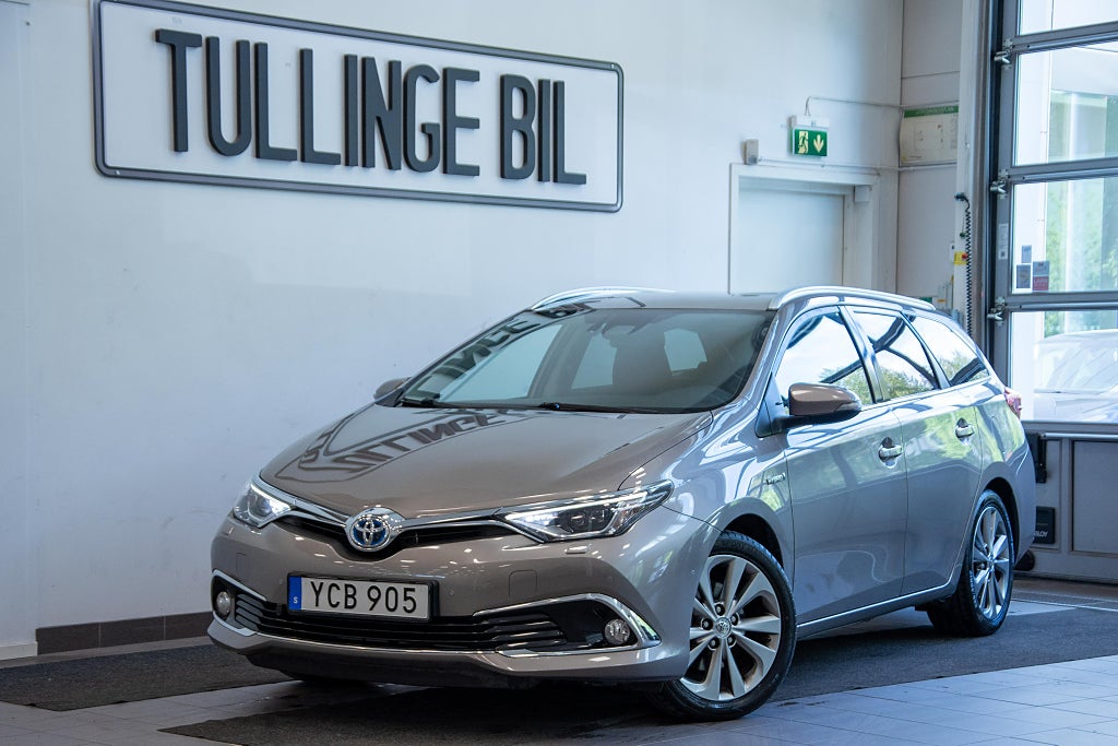 Toyota Auris Touring Sports Hybrid Executive Backkamera Värm 3,45% 