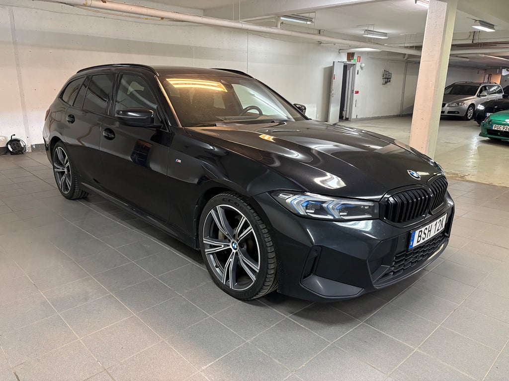 BMW 330x Diesel xDrive Touring Steptronic M Sport  invitation 