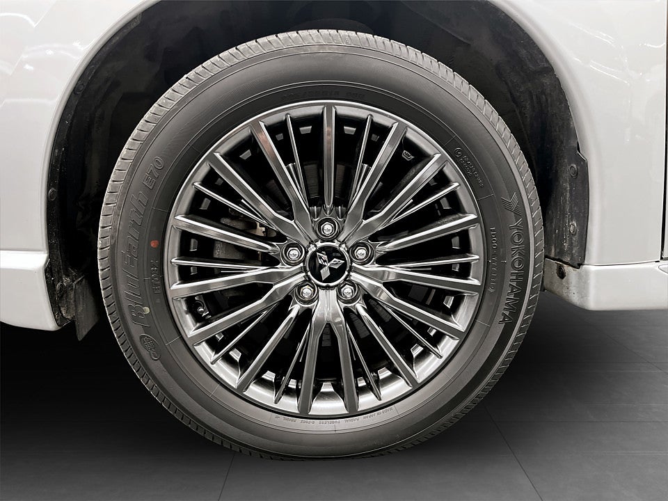 Bild på Mitsubishi Outlander S-Edition PHEV CVT 224hk Aut AWD B-KAMERA DRAG