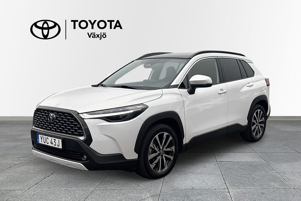 Toyota Corolla Cross Hybrid AWD-i Executive Panorama JBL Drag V-hjul
