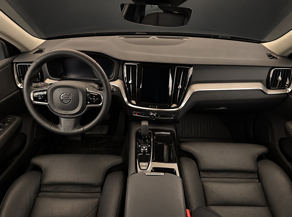 Volvo V60 Recharge T6 AWD Plus Dark Pilot Assist  Drag Kamera