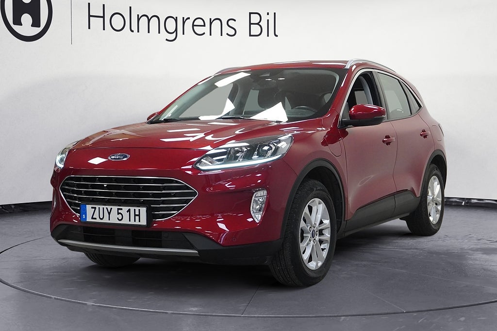 Ford Kuga 0,95% ränta Titanium 2.5 Plug-In Hybrid 225 hk Vinterpaket