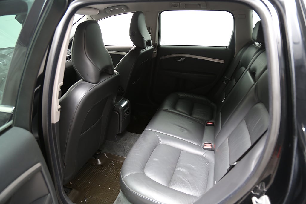 Volvo V70 T4 180hk Summum Elstol Skinn Dragkrok 2014