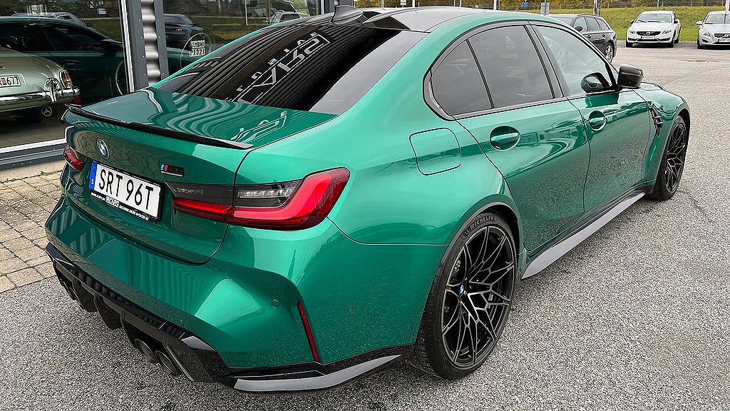 BMW M3 Competition klarar av 0-100 km/h på 3,5 sekunder. 