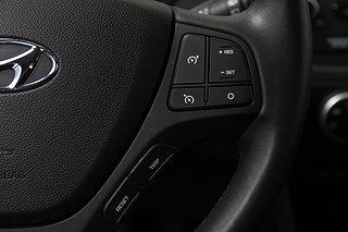 Halvkombi Hyundai i10 11 av 17