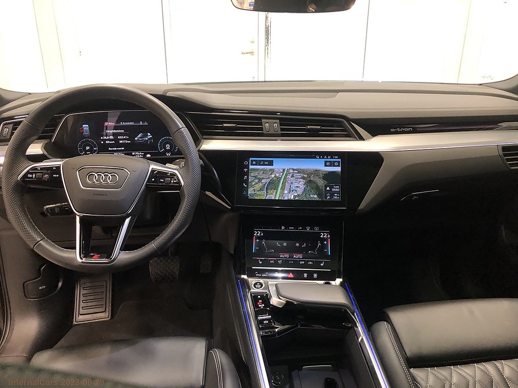 Audi e-tron 55 quattro S-Line 408hk Panorama, BO,Läder