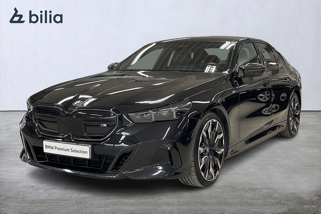 BMW i5 M60 xDrive Sedan Comfort M Sport Pro | Drag | B&W