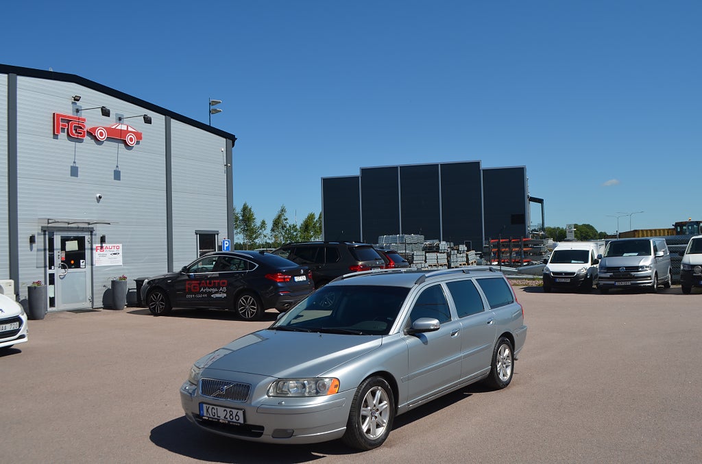 Volvo V70 2.4 Classic Momentum 170 hk Drag *3.45%*