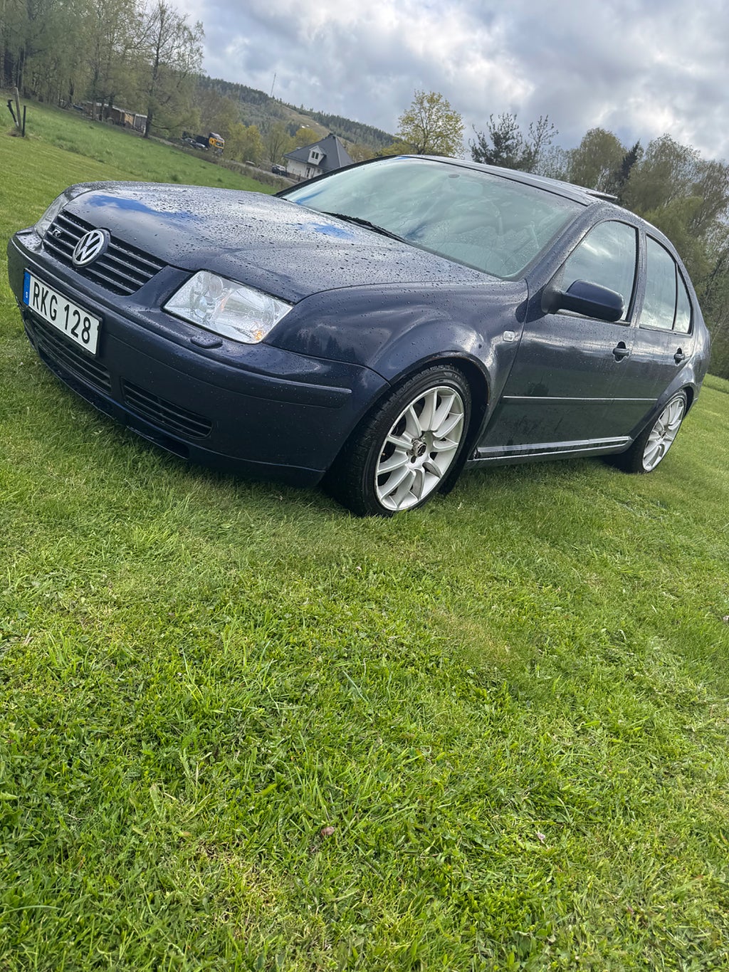 Volkswagen Bora 2.3 V5 Highline Euro 3 Nybesiktad glastaklucka