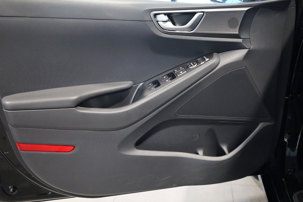 Hyundai IONIQ Plug-in 1,6  DCT Premium Drag Kamera Keyless 2020