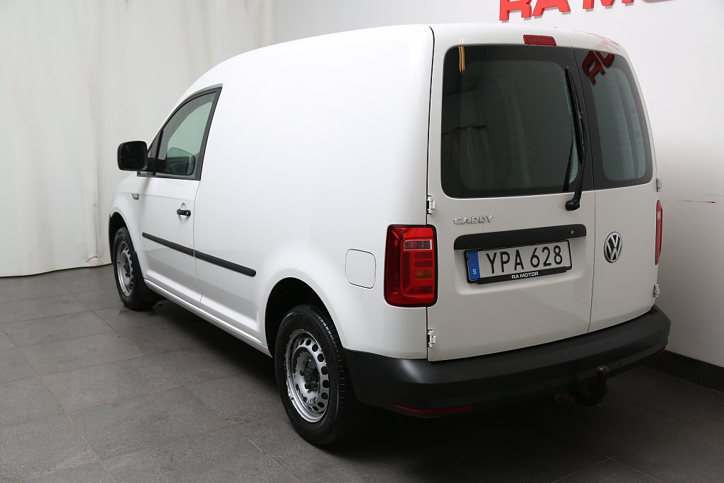 Volkswagen Caddy Van 2,0 TDI 102hk Skåp Värmare Drag 2018