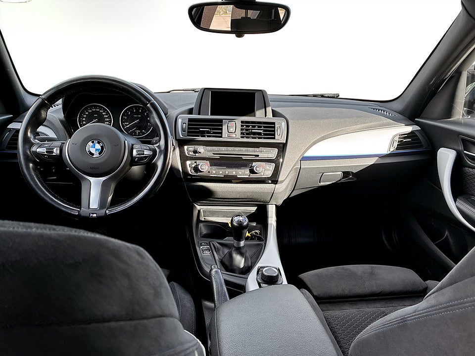 Bild på BMW 118i 5D M-Sport 136hk BACKSENSORER FARTHÅLLARE