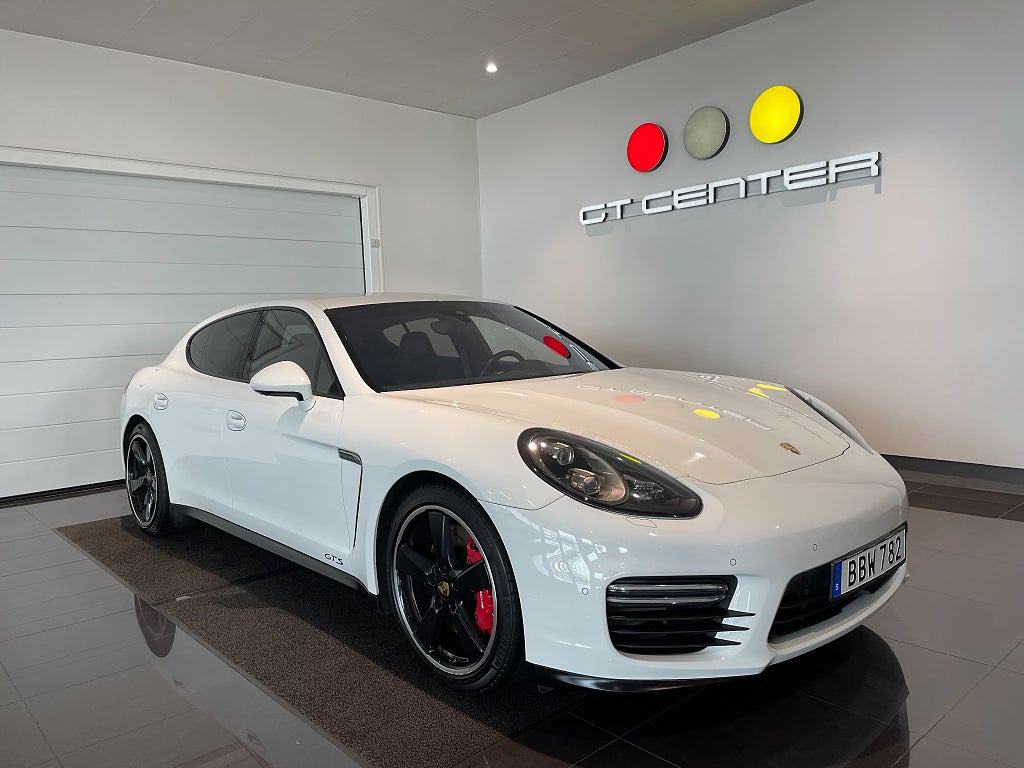 Porsche Panamera GTS Värmare Eldrag Kamera BOSE® Distronic 440hk