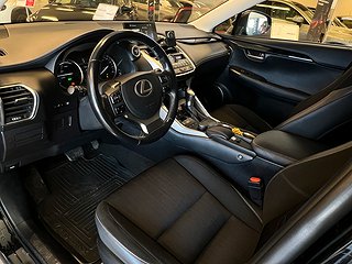 Lexus NX 300h AWD 2.5 AWD 197hk MoK-värmare/Drag/P-sens/SoV