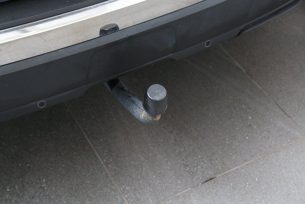 Peugeot 3008 1,2 PureTech 130 EAT Allure Aut Dragkrok 2022