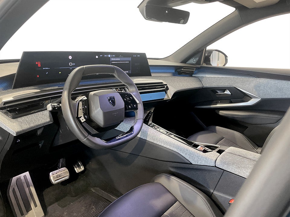 Bild på Peugeot 5008 GT Hybrid 145hk Aut 7-SITS B-KAMERA CARPLAY