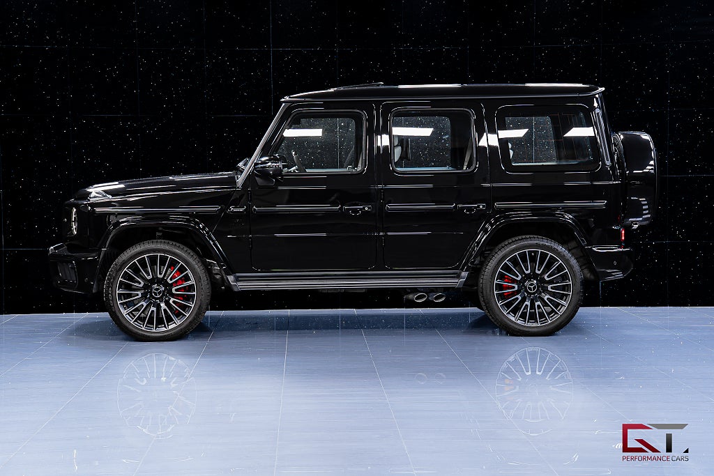 Mercedes-Benz G63 AMG 2025 MOMS SUPERIOR TV Platina White 22" Carbon PK1