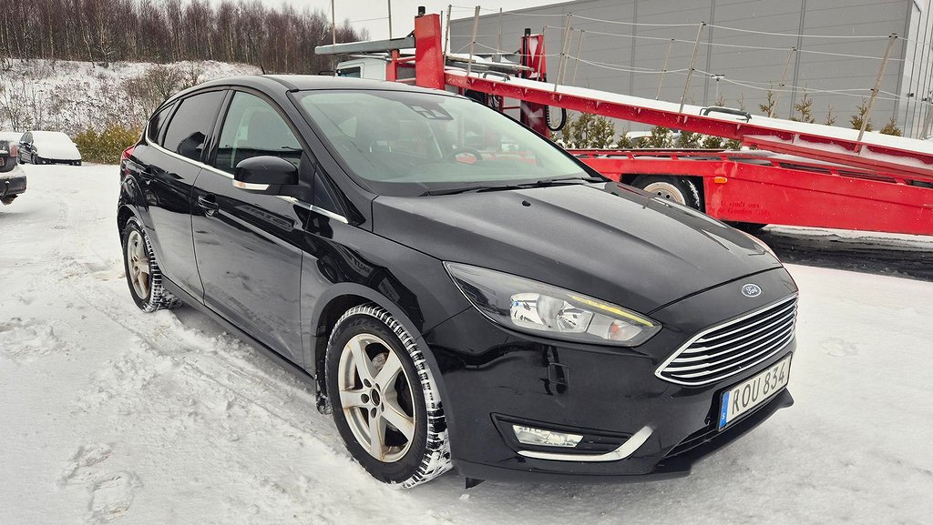 Ford Focus 1.0 EcoBoost Titanium 125 HK GPS EU6 Ny kamrem 