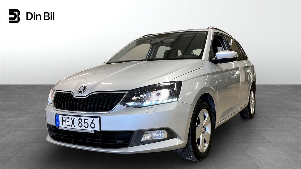 Skoda Fabia Combi Elegance TSI90 P-sensorer bak