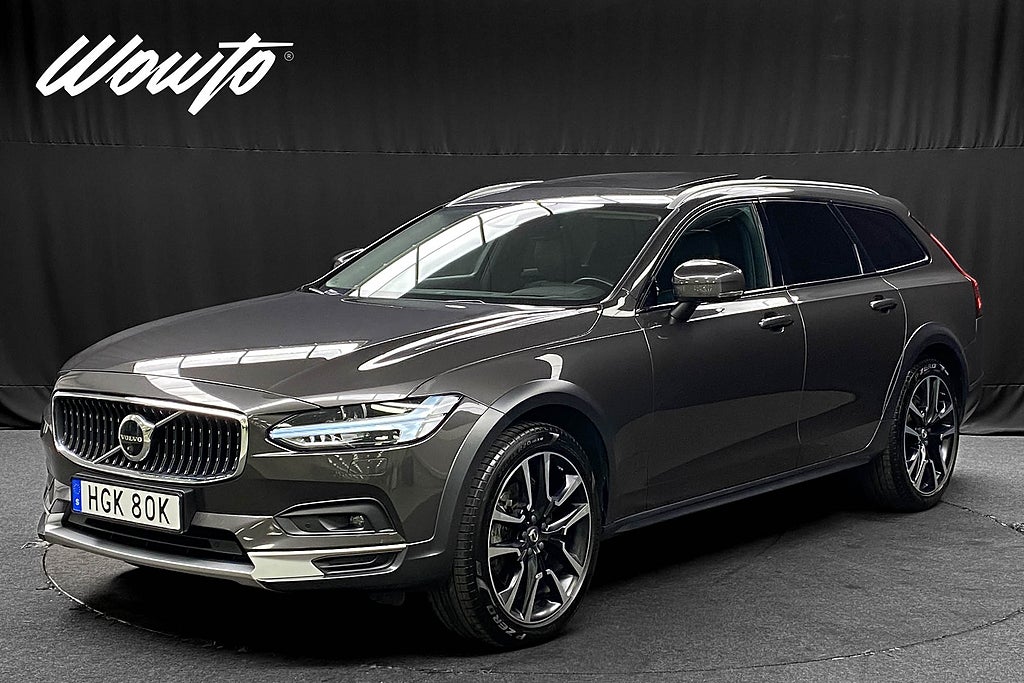 Volvo V90 Cross Country B5 AWD 235HK Pro /Pano /HuD /Se Spec