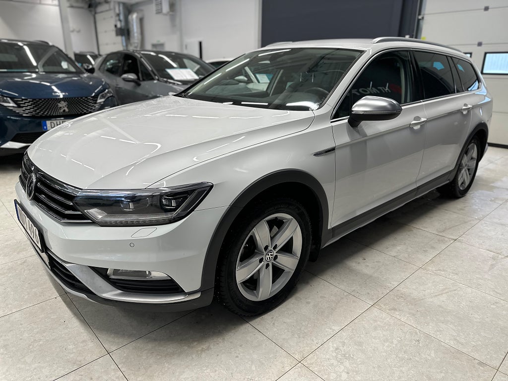Volkswagen Passat Alltrack 2.0 TDI4Motion Alltrack/4.99%/Cockpit/Drag/Värma