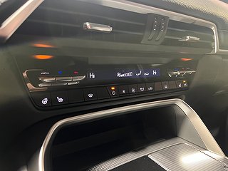 SUV Mazda CX-60 17 av 18