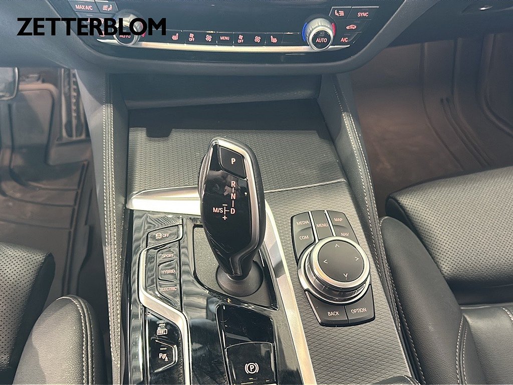 Kombi BMW 530e 14 av 16
