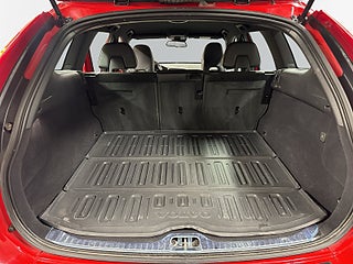 Volvo XC60 D4 AWD Geartronic R-Design Kamrem bytt/Drag/M-Värm/S&V-Däck