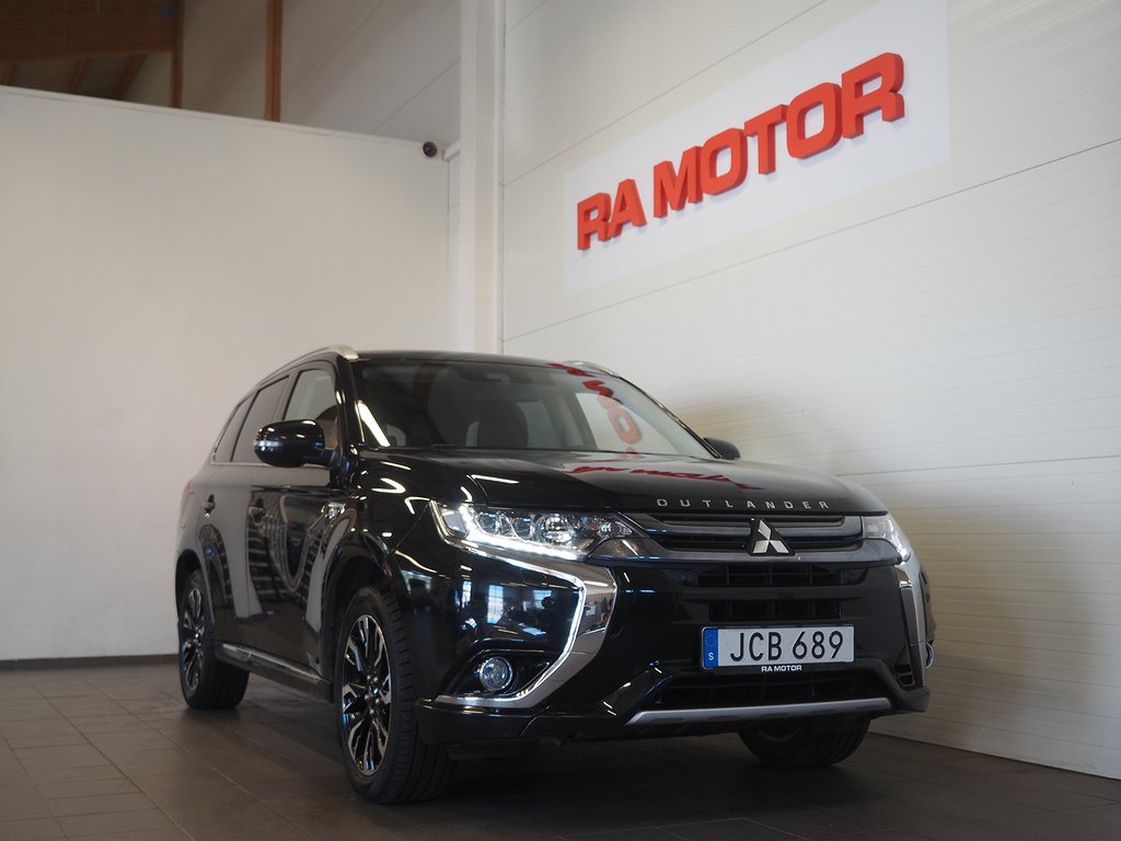 Mitsubishi Outlander PHEV 4WD CVT Comfort Drag Kamera 2017