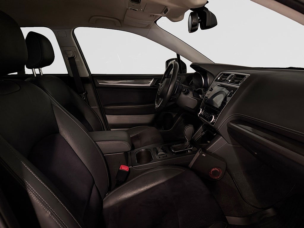 Subaru Outback 2.5 4WD Dragkrok Värmare Backkamera Navigation Rattvärm bild 15