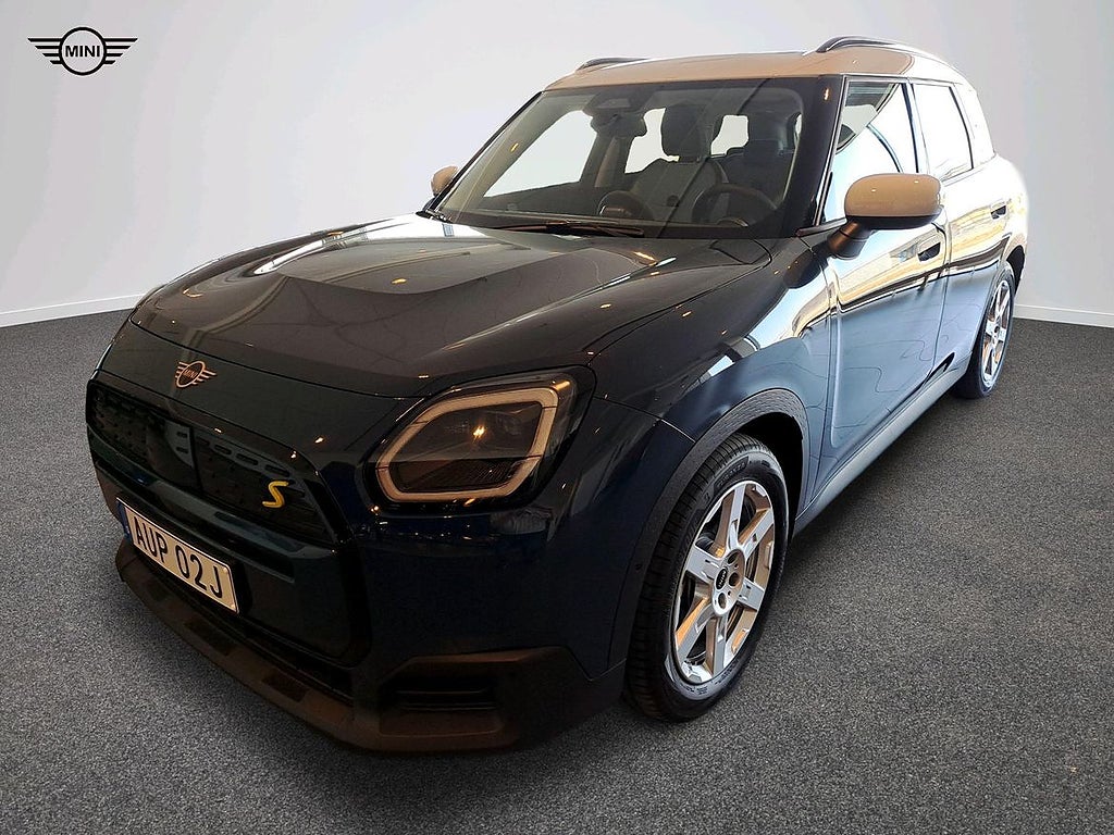 MINI Countryman SE ALL4 Classic Trim, Paket M Plus