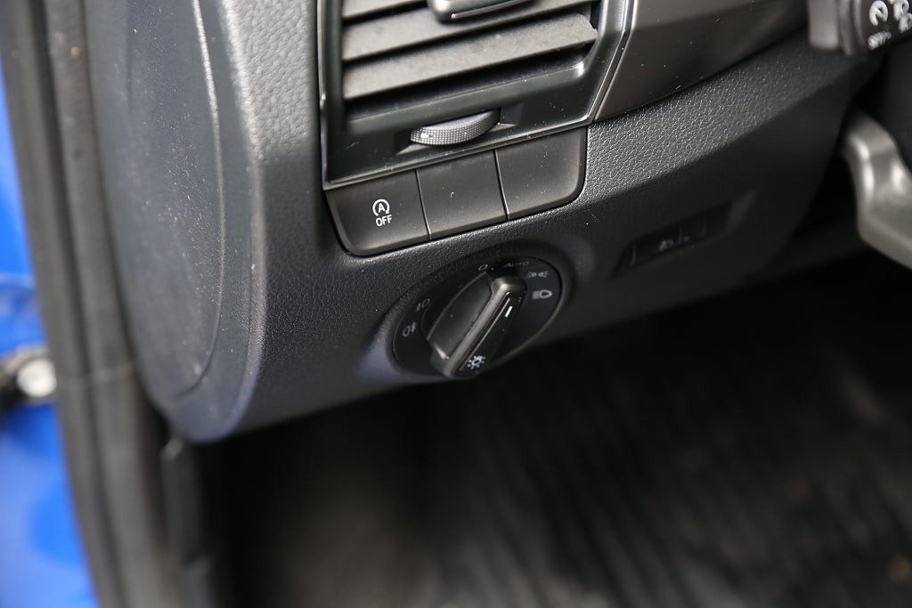 Skoda Fabia 1,0 TSI 95hk Style 5D Komfortpaket Colorconcept 2021