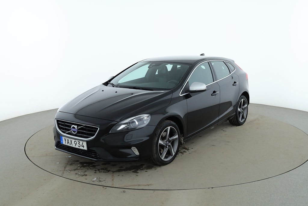Volvo V40 T2 R-Design / Värmare, PDC-Bak