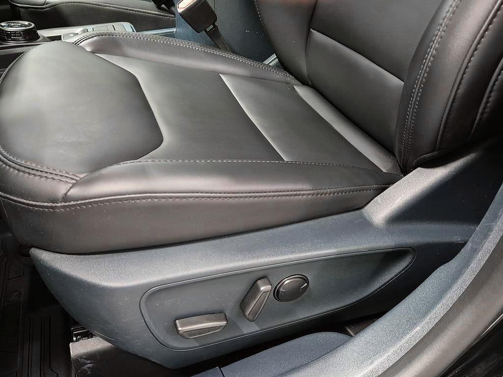 Ford Maverick Lariat HYBRID AWD SuperCrew BLACK PACKAGE Vhjul