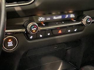 Kombi Mazda CX-30 16 av 25