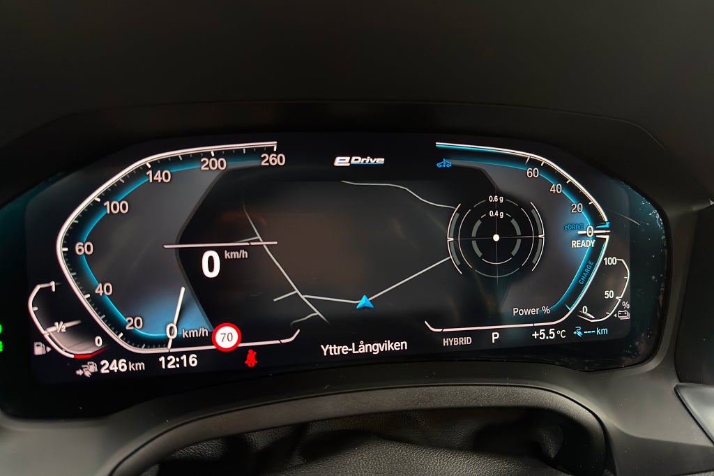 BMW 330e Touring|Drag|Värmare|CarPlay|B-kamera|Cockpit|XtraBoost