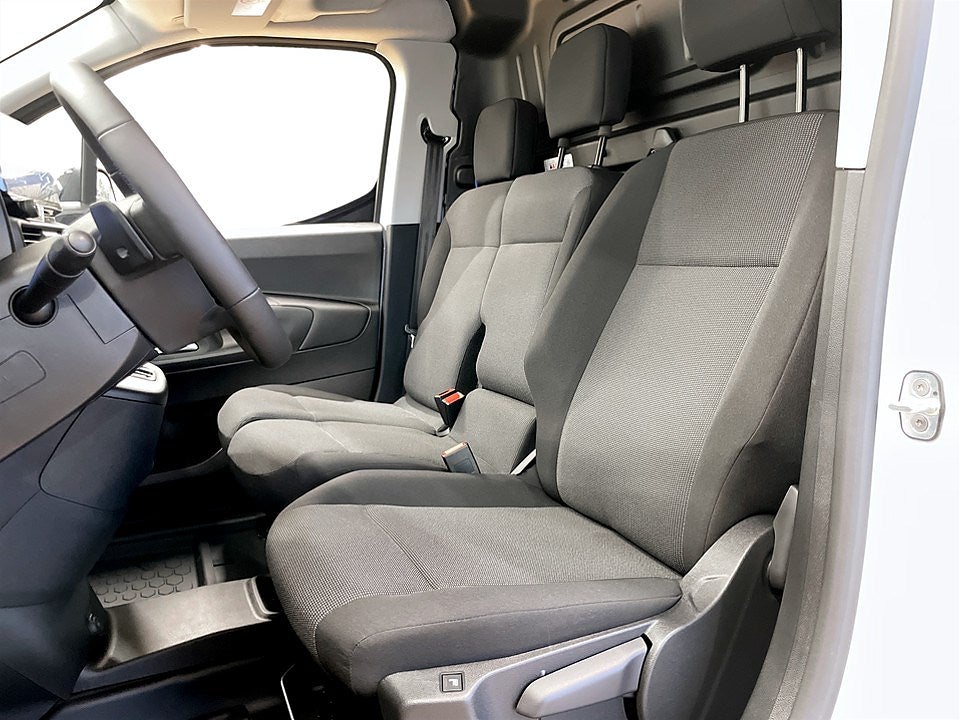 Bild på Opel Combo Elite Diesel 130hk Aut L2 - OMGÅENDE LEVERANS!