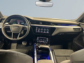 Audi Q8 e-tron Q855 e-tron quattro Drag/360°/Bang&Olufsen/Pano/S&Vdäck – bild 8