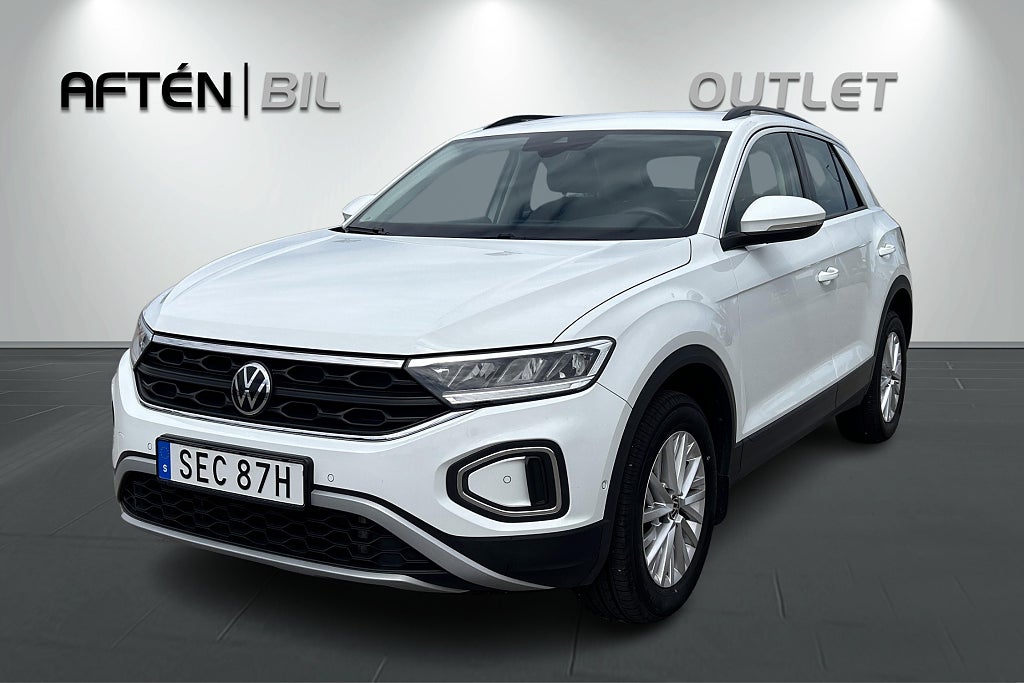 Volkswagen T-Roc 1.5 TSI 150hk Värmare Drag Cockpit Kamera LED 1-Ägare