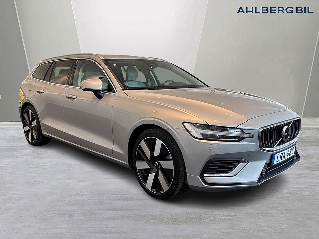 Volvo V60 Recharge T6 II Core Edition