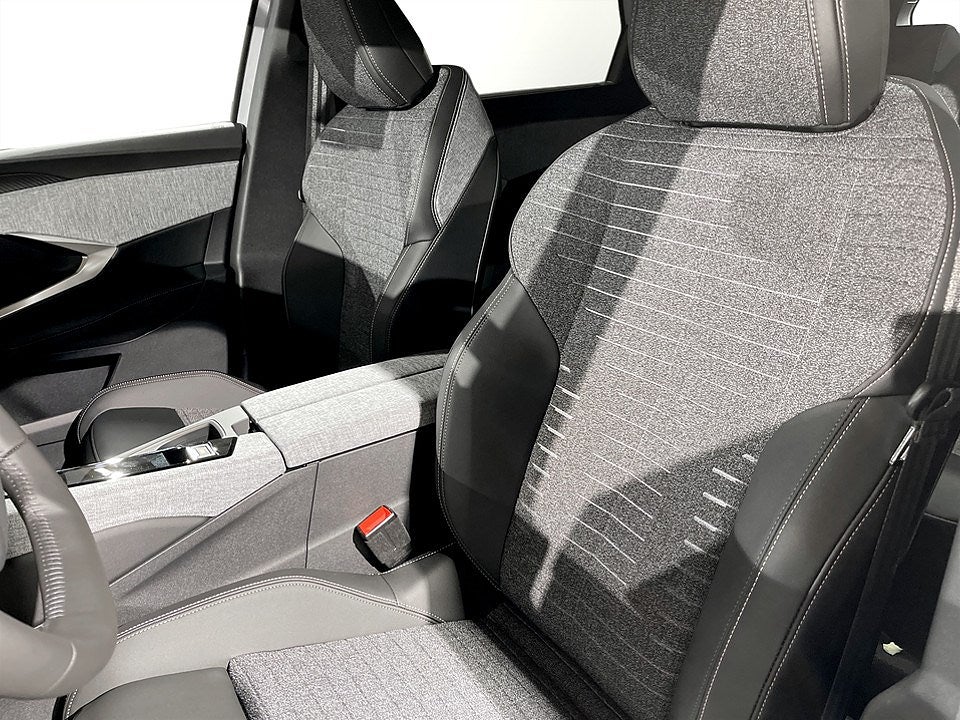 Bild på Peugeot 5008 Allure Hybrid - KAMPANJ! PRIVATLEASA FRÅN 24 MÅN