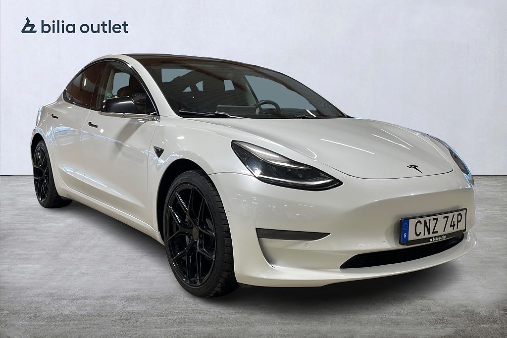 Tesla Model 3 Long Range AWD Panorama / Skinn / B-Kamera / Navi