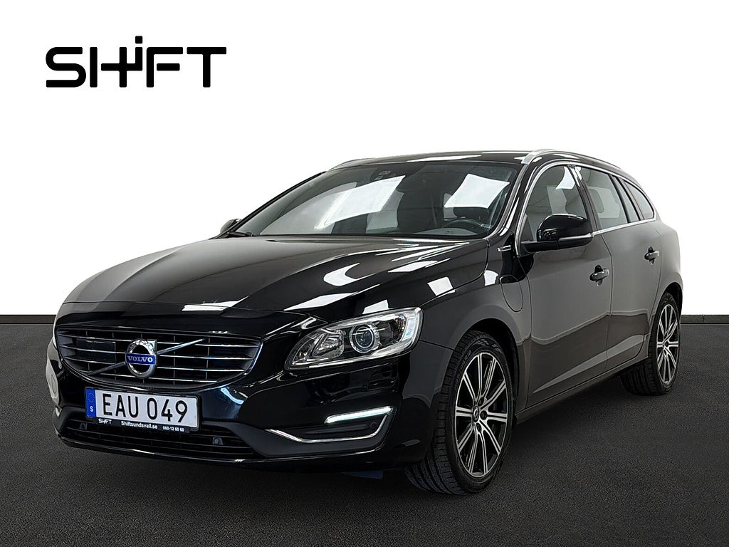 Volvo V60 D5 Plug-in AWD Classic Summum Navi P-värm Läder S&V