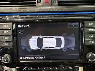 Halvkombi Skoda Superb 13 av 16