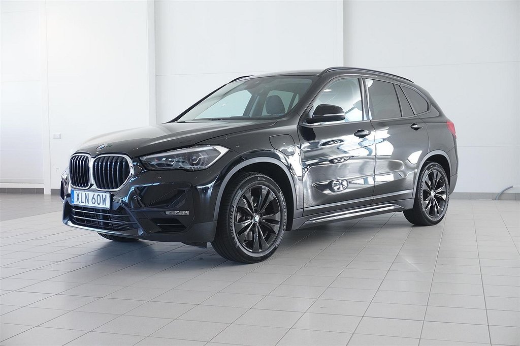 BMW X1 xDrive25e Sport Backkamera Drag HUD Navi 220hk